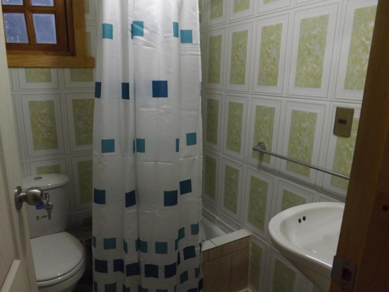 Hostal Robinson 푸에르토 푸유구아피 외부 사진