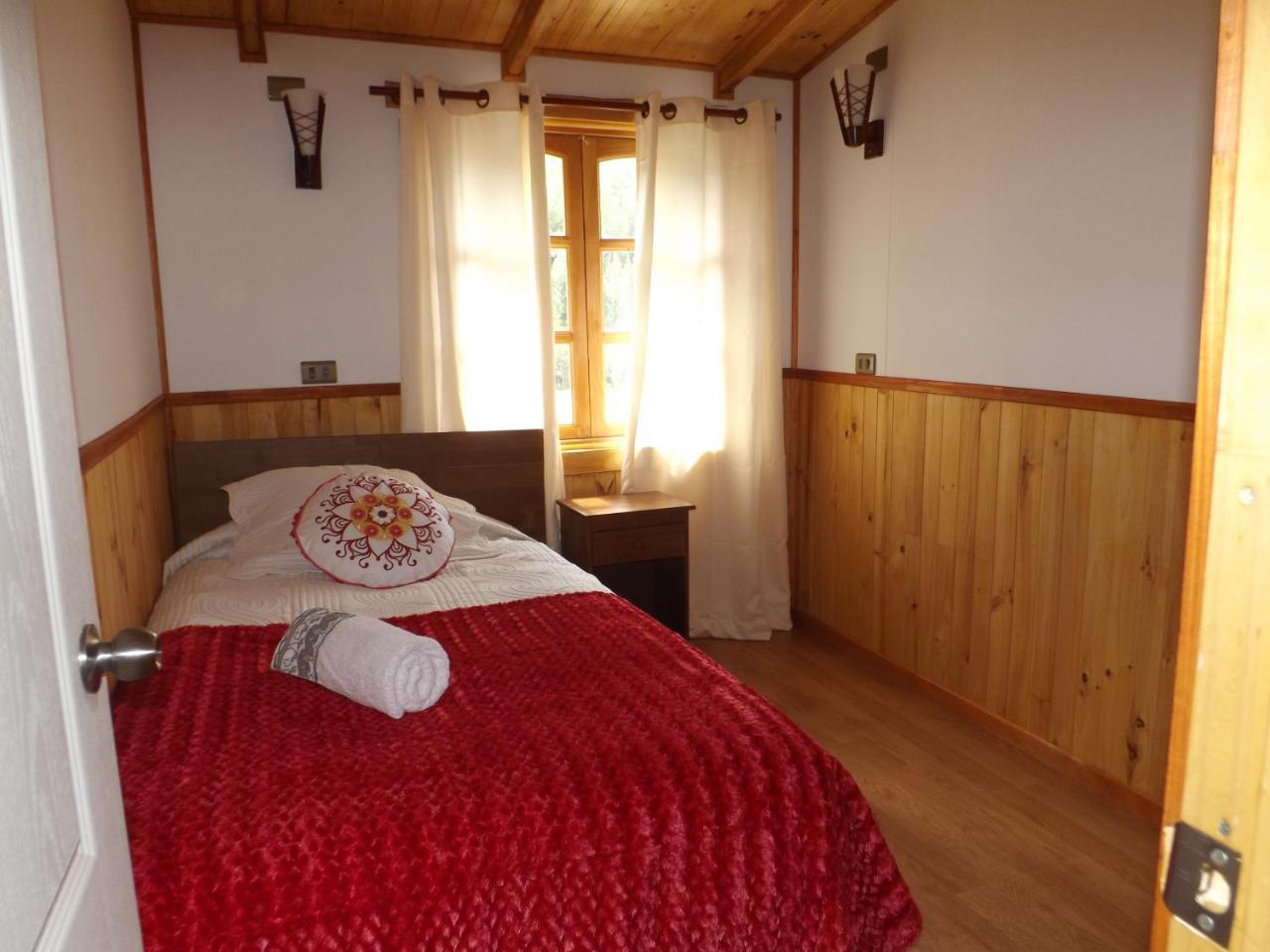 Hostal Robinson 푸에르토 푸유구아피 외부 사진